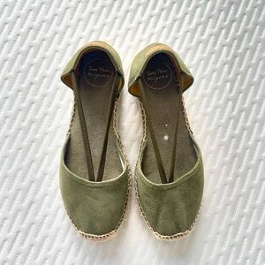 Toni Pons Origens Suede Espadrilles (pre-loved but in good condition)